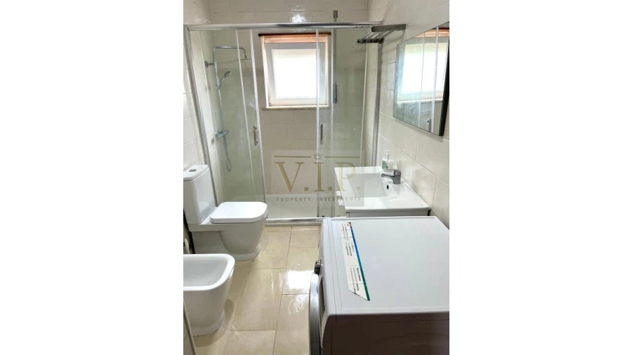 Moradia T11 para Venda em Atouguia da Baleia Foto 46