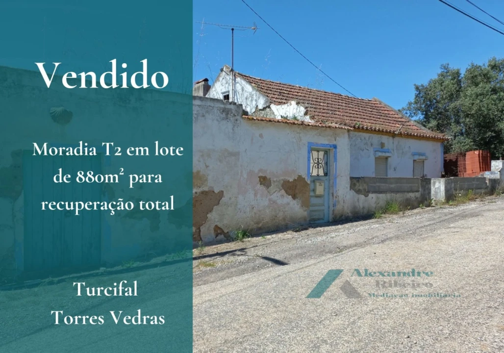 Moradia T2 para Venda em Turcifal Foto 1