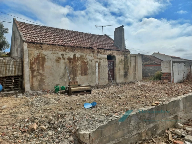 Moradia T2 para Venda em Turcifal Foto 15