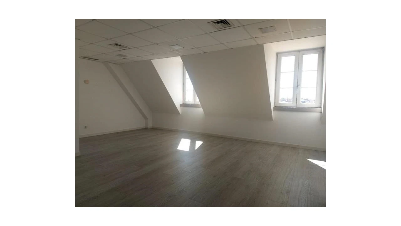 Escritório para Venda em Santa Maria Maior Foto 7