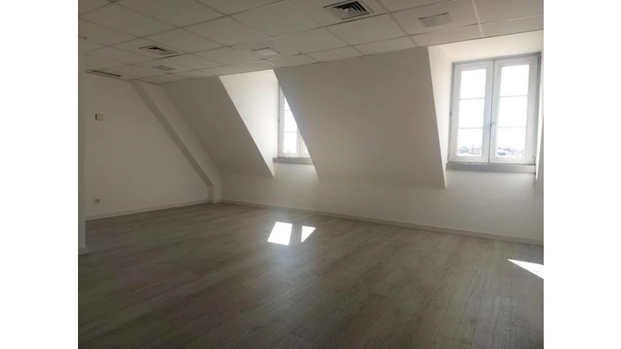 Escritório para Venda em Santa Maria Maior Foto 7