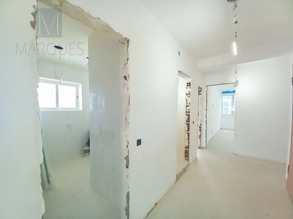Apartamento T4 para Venda em Laranjeiro e Feijó Foto 12