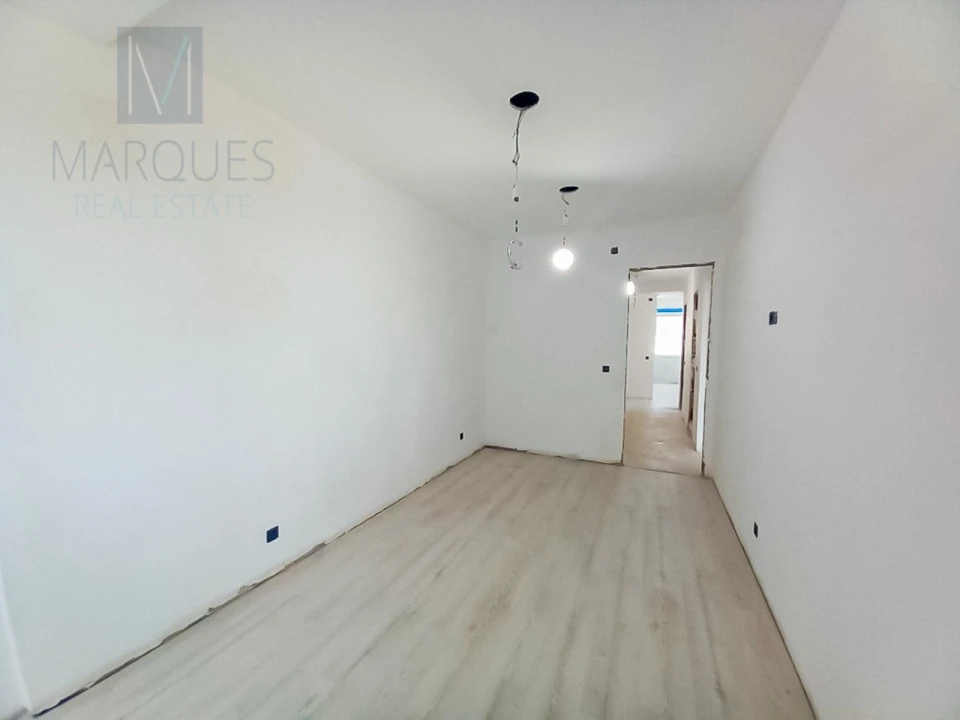 Apartamento T4 para Venda em Laranjeiro e Feijó Foto 15