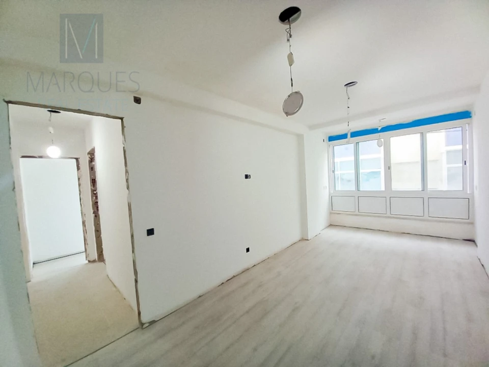 Apartamento T4 para Venda em Laranjeiro e Feijó Foto 16