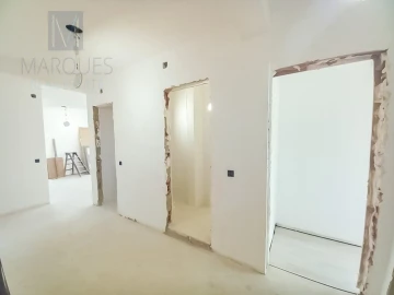 Apartamento T4 para Venda em Laranjeiro e Feijó