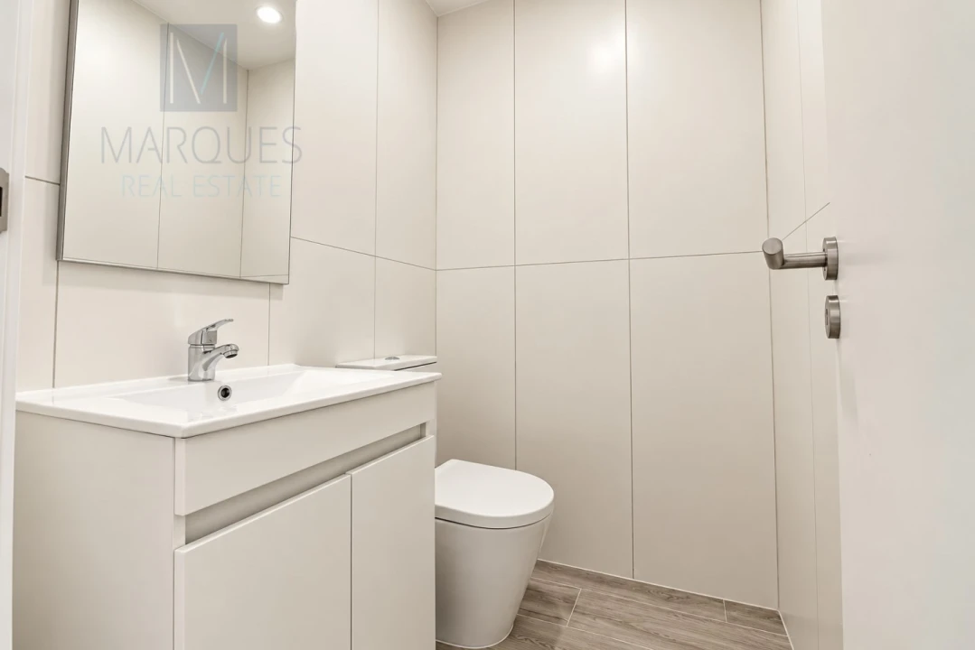 Apartamento T3 para Venda em Costa da Caparica Foto 8