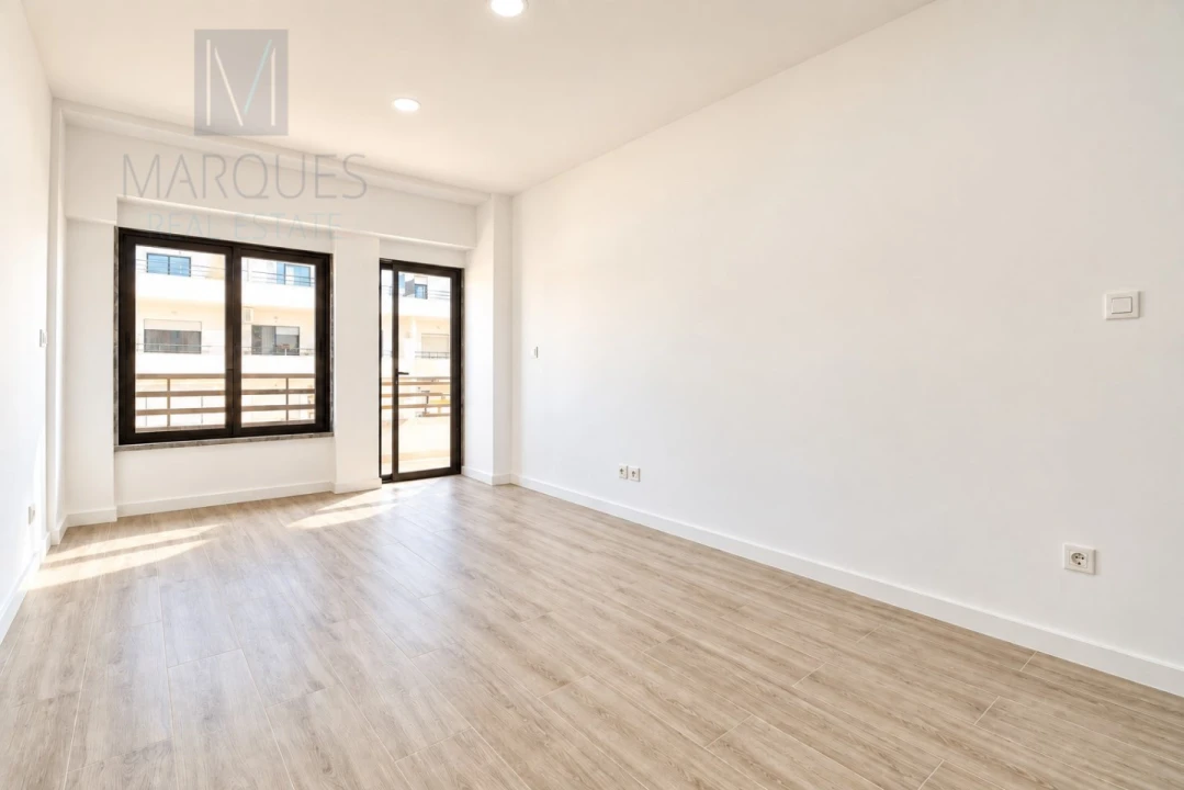 Apartamento T3 para Venda em Costa da Caparica Foto 11