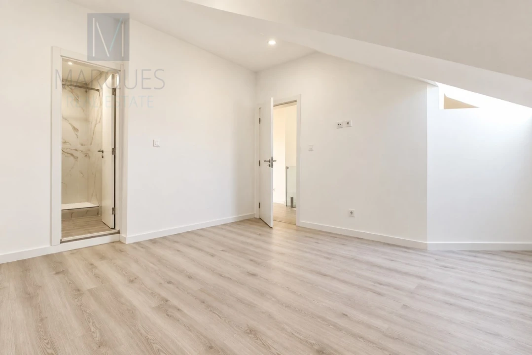 Apartamento T3 para Venda em Costa da Caparica Foto 18