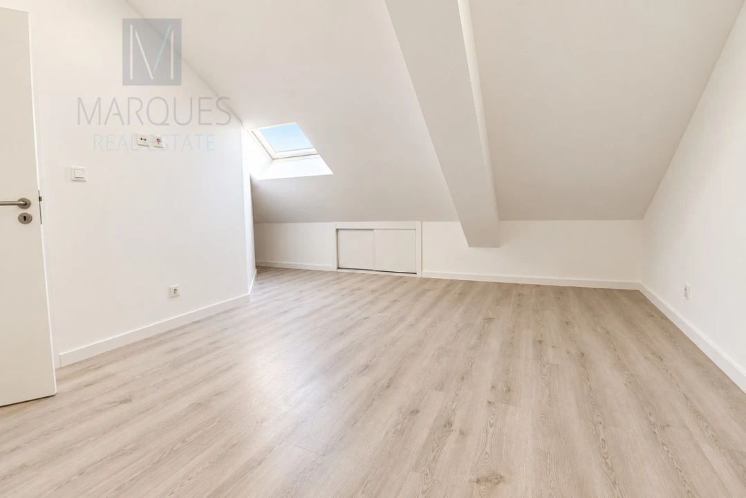 Apartamento T3 para Venda em Costa da Caparica Foto 19