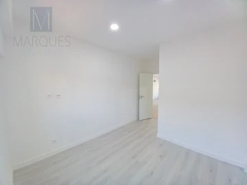 Apartamento T3 para Venda em Costa da Caparica