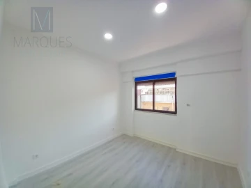 Apartamento T3 para Venda em Costa da Caparica