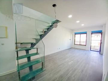 Apartamento T3 para Venda em Costa da Caparica