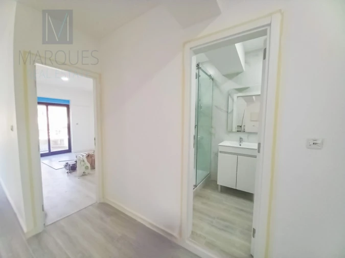 Apartamento T3 para Venda em Costa da Caparica Foto 9