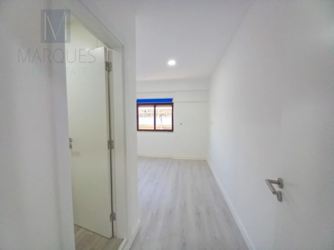 Apartamento T3 para Venda em Costa da Caparica Foto 11