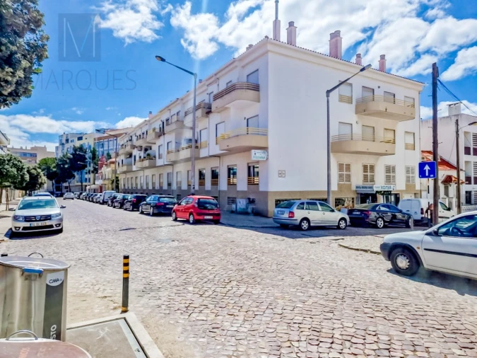 Apartamento T3 para Venda em Costa da Caparica Foto 29