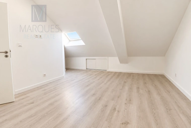 Apartamento T3 para Venda em Costa da Caparica Foto 19