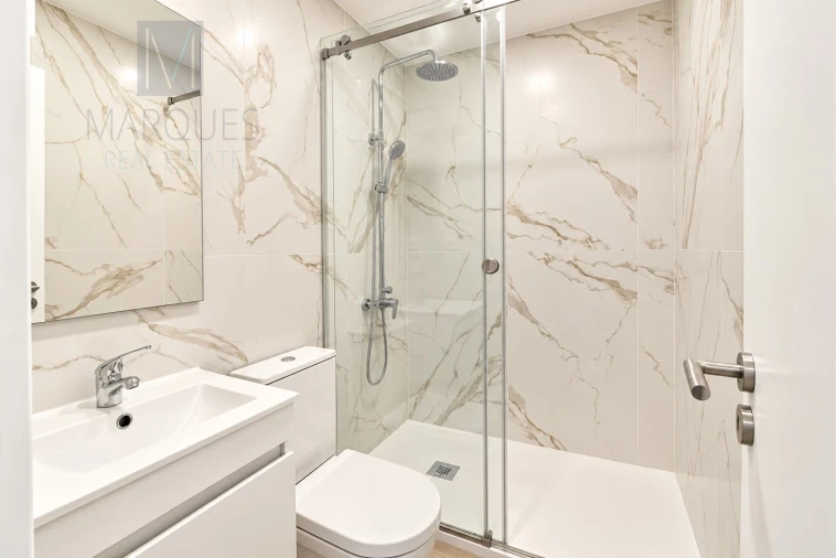 Apartamento T3 para Venda em Costa da Caparica Foto 21