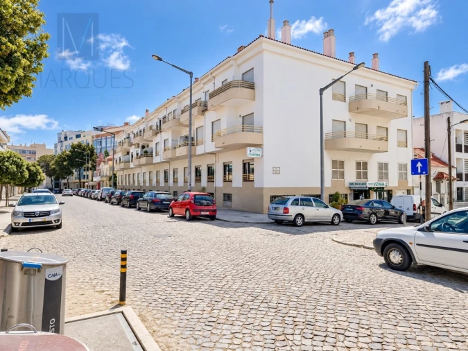 Apartamento T3 para Venda em Costa da Caparica Foto 30