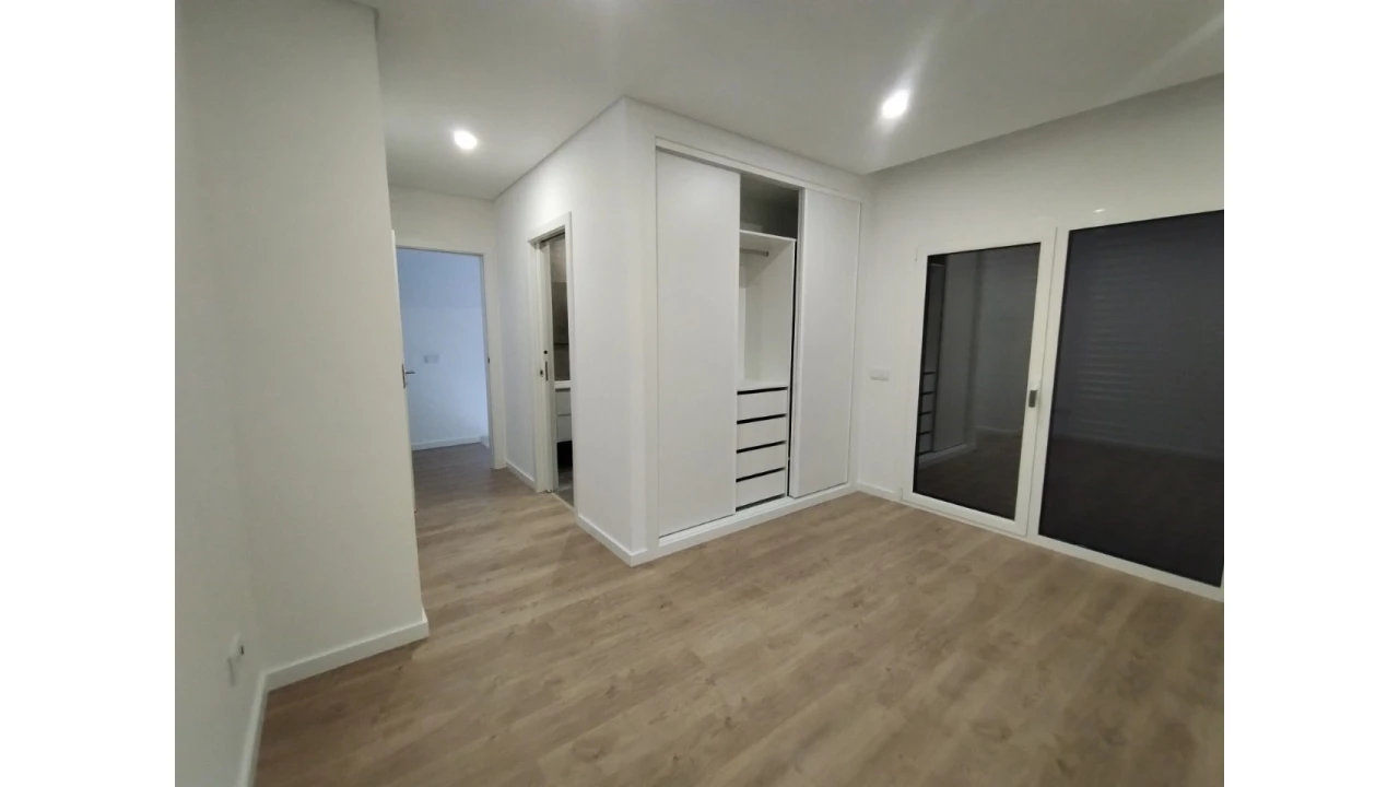 Apartamento T3 para Venda em Amora Foto 18