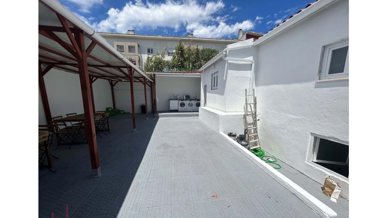 Moradia T9 para Venda em Ajuda Foto 22