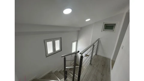 Moradia T9 para Venda em Ajuda