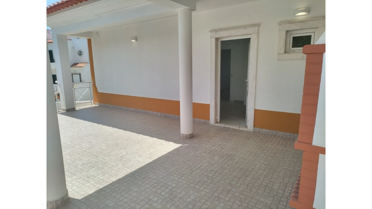 Moradia T3 para Venda em Ericeira Foto 34