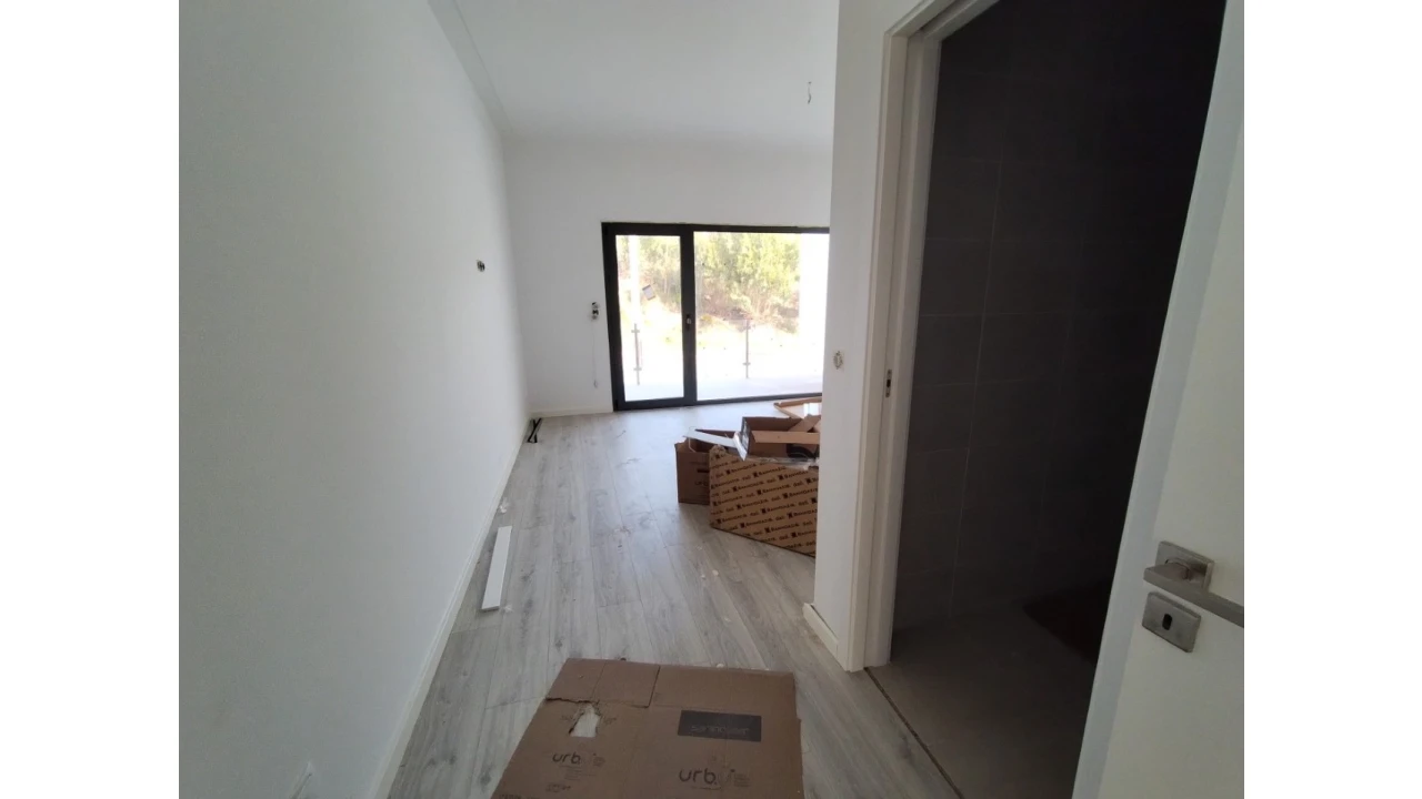 Moradia T4 para Venda em Corroios Foto 11