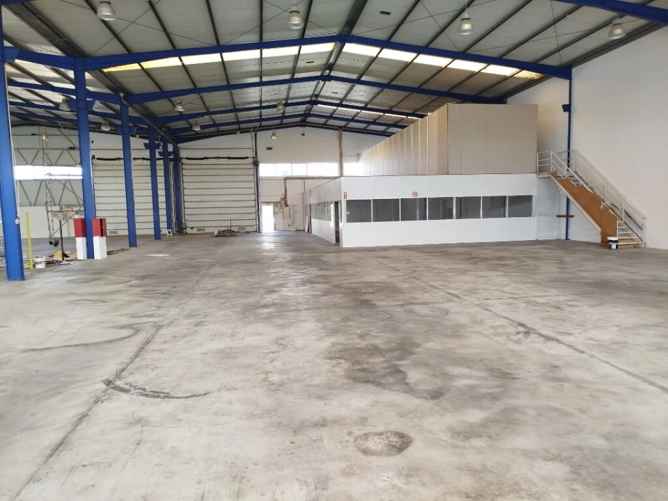 Armazém para Venda em Samora Correia Foto 2