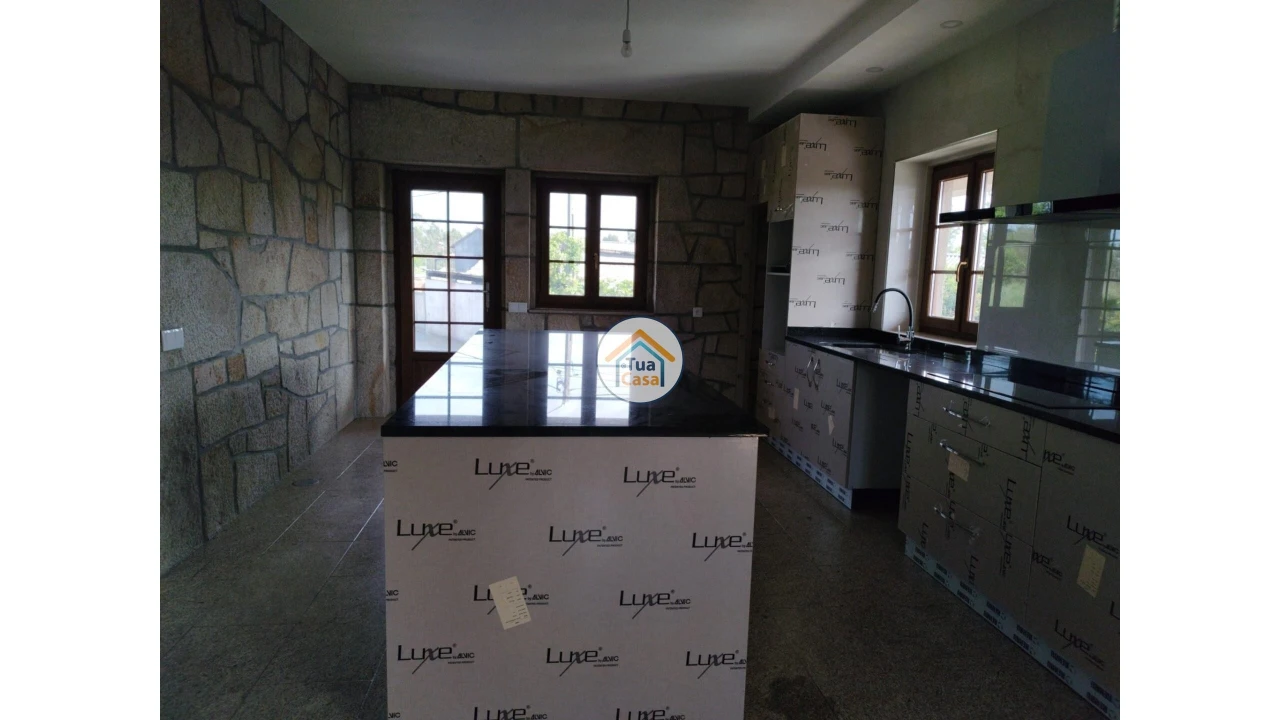 Moradia T3 para Venda em Negreiros e Chavão Foto 37