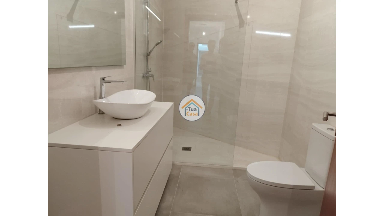 Moradia T3 para Venda em Negreiros e Chavão Foto 21