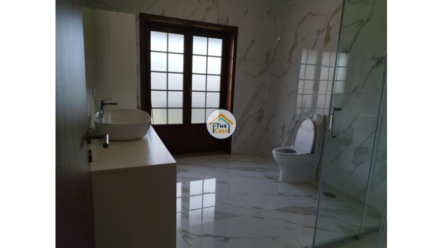 Moradia T3 para Venda em Negreiros e Chavão Foto 28