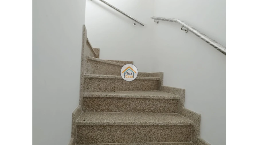 Moradia T3 para Venda em Negreiros e Chavão Foto 43