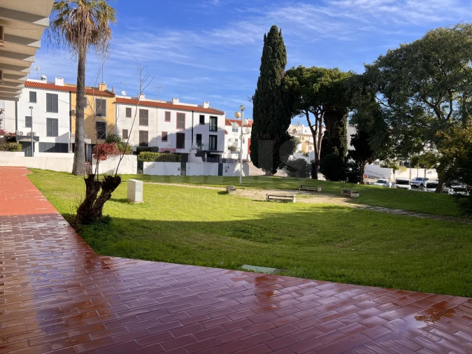 Apartamento T3 para Venda em Quarteira Foto 5