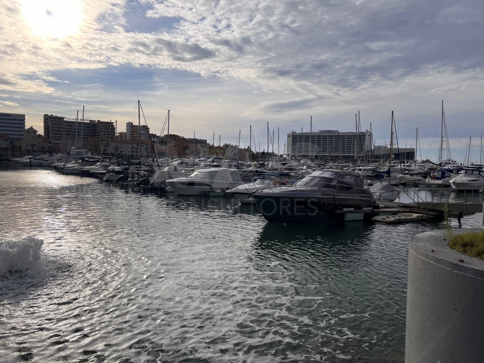 Apartamento T3 para Venda em Quarteira Foto 6