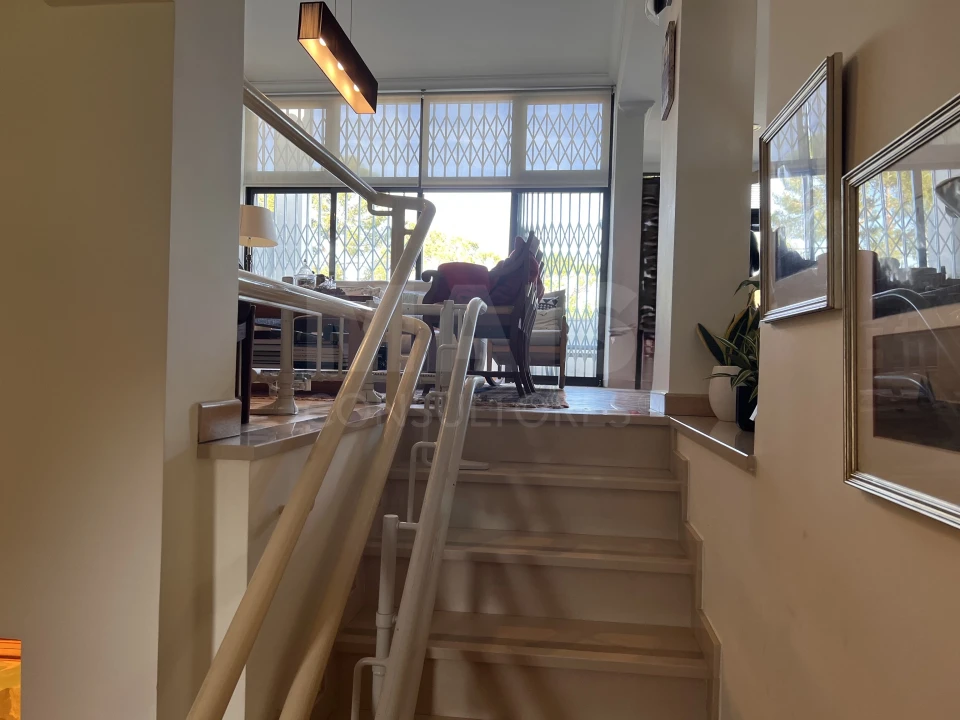 Apartamento T3 para Venda em Quarteira Foto 9