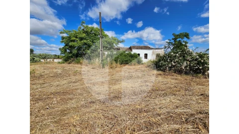 Moradia para Venda em Moncarapacho e Fuseta