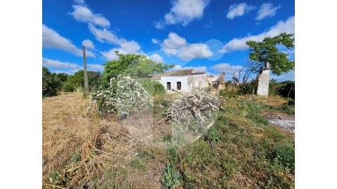 Moradia para Venda em Moncarapacho e Fuseta