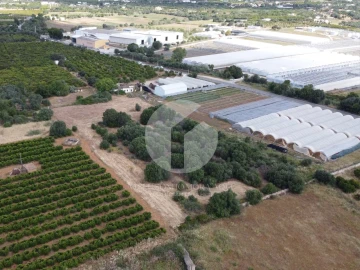 Moradia para Venda em Moncarapacho e Fuseta