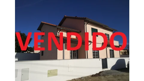 Moradia T3 para Venda em Mangualde, Mesquitela e Cunha Alta