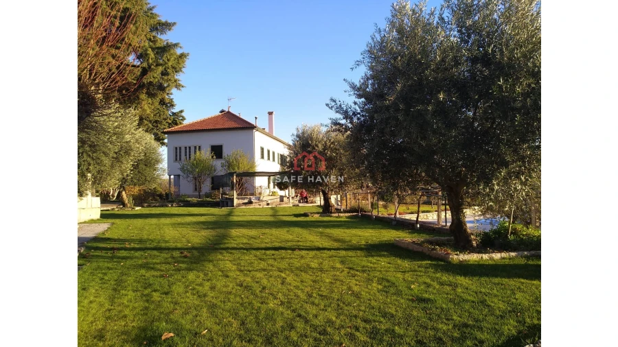 Quinta T6 para Venda em Quintela de Azurara Foto 4