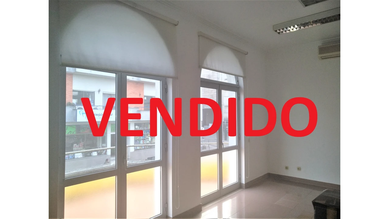 Escritório para Venda em Mangualde, Mesquitela e Cunha Alta Foto 1