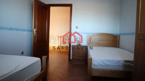 Quarto para Arrendamento em Fornos de Maceira Dão