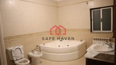 Quarto para Arrendamento em Fornos de Maceira Dão
