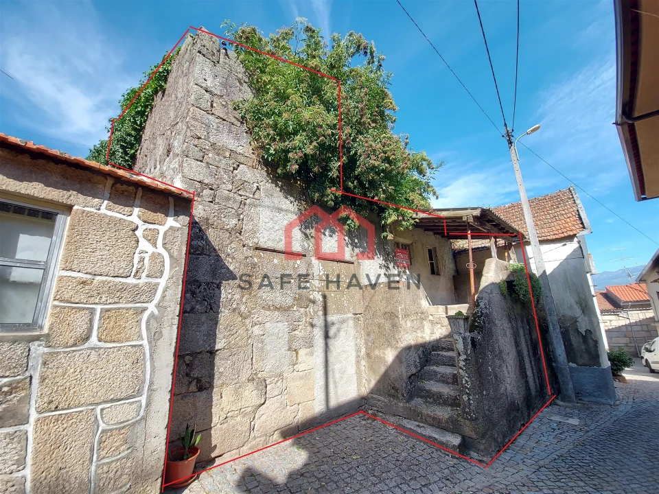 Moradia T3 para Venda em Abrunhosa-A-Velha Foto 1