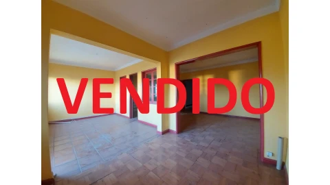 Prédio para Venda em Mangualde, Mesquitela e Cunha Alta