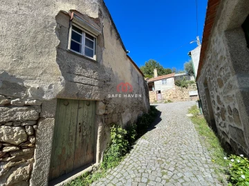 Moradia T0 para Venda em Santiago de Cassurrães e Póvoa de Cervães