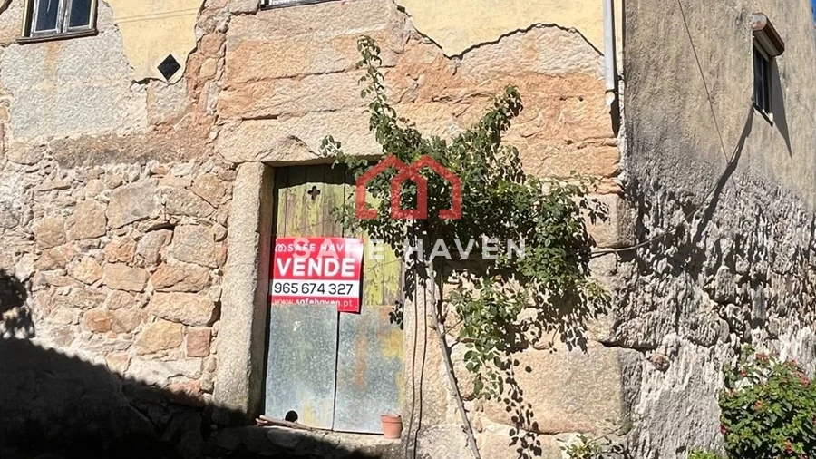 Moradia T0 para Venda em Santiago de Cassurrães e Póvoa de Cervães