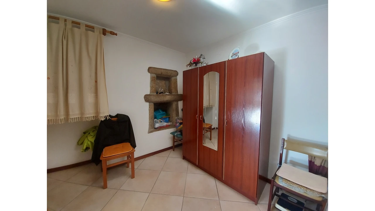 Moradia T3 para Venda em Rio de Moinhos Foto 11