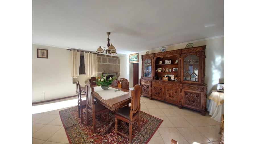 Moradia T3 para Venda em Rio de Moinhos Foto 7