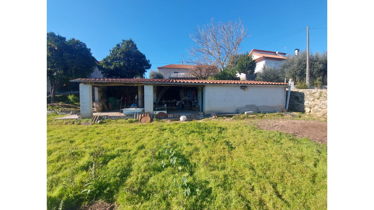 Moradia T3 para Venda em Rio de Moinhos Foto 18